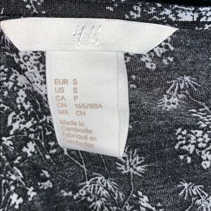 H and M long sleeve design shirt